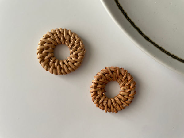 Rattan pendant for polymer clay earrings