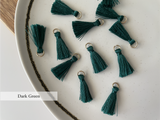 Silky Tassels on a Ring (4pcs)