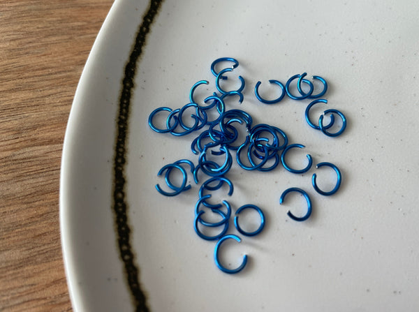 Jump rings, Blue, 6 mm (50 pcs)